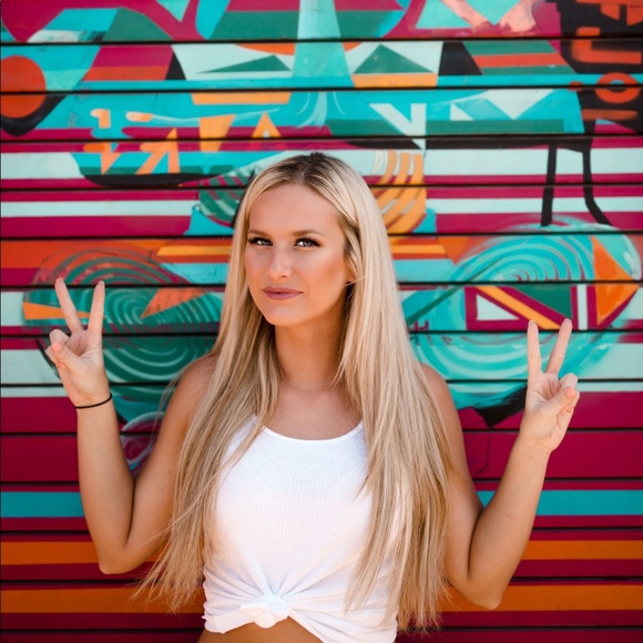 Meet your Posher, Sarah - Picture 1 of 1